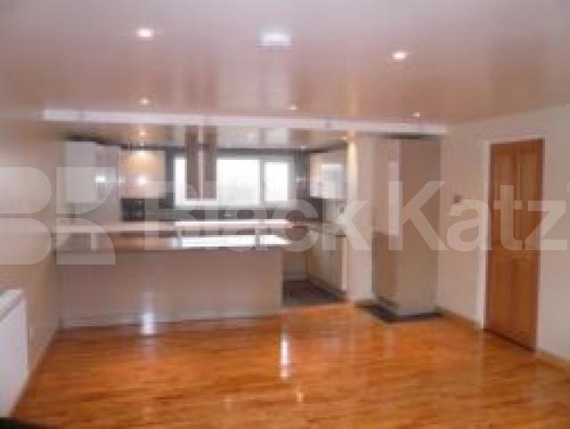 			2 Bedroom, 1 bath, 1 reception Flat			 St James Lane, MUSWELL HILL